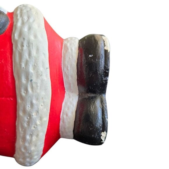 Festive Santa Claus Ceramic Red and White Christmas Decor Mistltoe - Picture 8 of 9